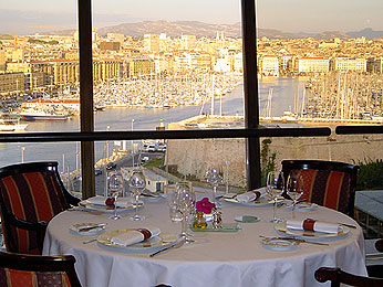 Vue magnifique sur le Vieux Port de Marseille